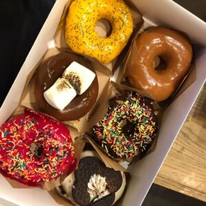 DONUT.